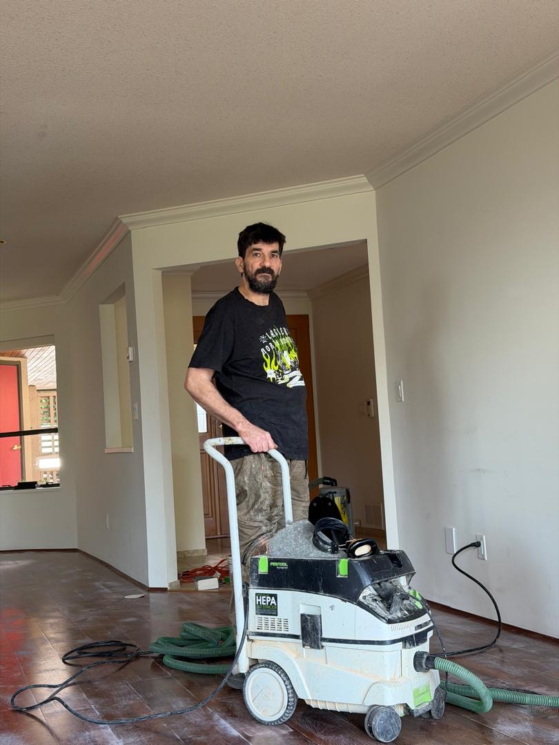 Claudio - the Vancouver Refinisher